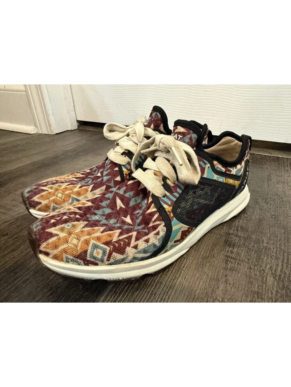 Ariat Fuse AZTEC Womens Shoes US 7B EU Colorful Lightweight Sneakers